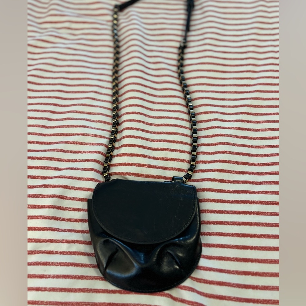 Vintage black leather small crossbody chain & leather adjustable strap snap bag